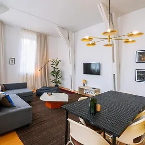 Apartment Smartflats - Center, Brussels